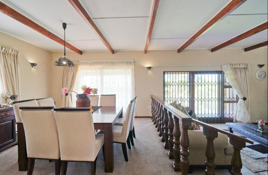 5 Bedroom Property for Sale in Baysville Eastern Cape